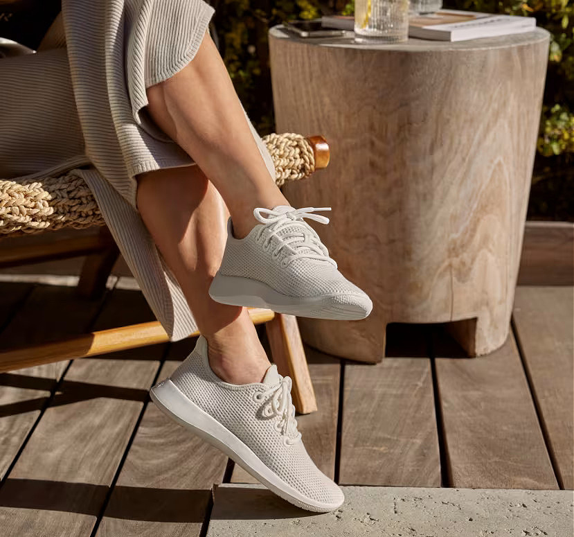 10 Greatest Style Sneakers for Ladies That Don’t Skimp on Consolation
