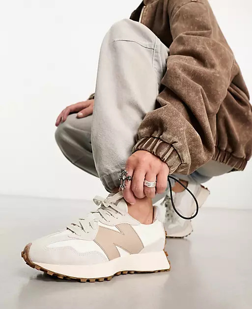 10 Greatest Style Sneakers for Ladies That Don’t Skimp on Consolation